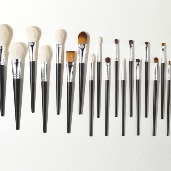 Shinedo Powder Matte Black Color Soft Goat Hair Makeup Brushes High Quality Cosmetics Tools Brochas Maquillage