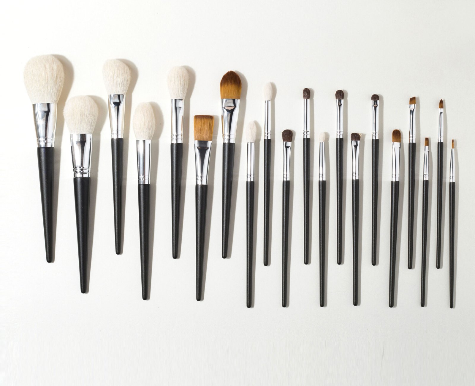 Shinedo-Powder-Matte-Black-Color-Soft-Goat-Hair-Makeup-Brushes-High-Quality-Cosmetics-Tools-Brochas-Maquillage-scaled-1.jpg